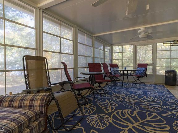 4th image of 212 Admiral Dr #39