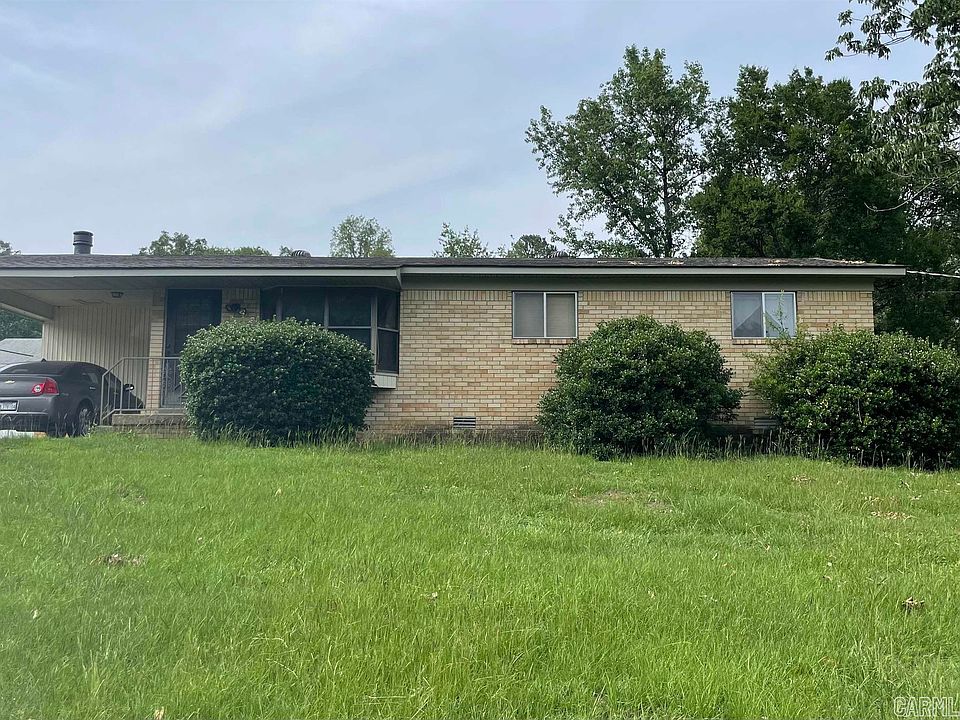 1st image of 108 Douglas Dr