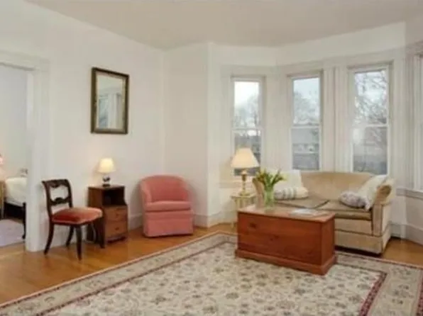 138-140 Huron Ave #3, Cambridge, MA 02138