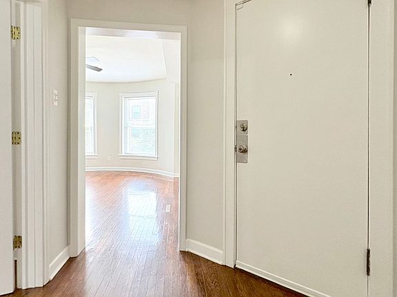 2nd image of 4015 S Calumet Ave APT 1S