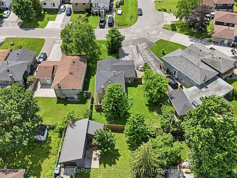 32 Courtice Cres — Photo 31