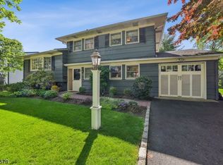 21 Cottage Ln, Springfield, NJ 07081