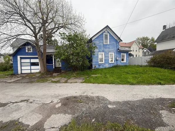 206 N Meadow St, Watertown, NY 13601