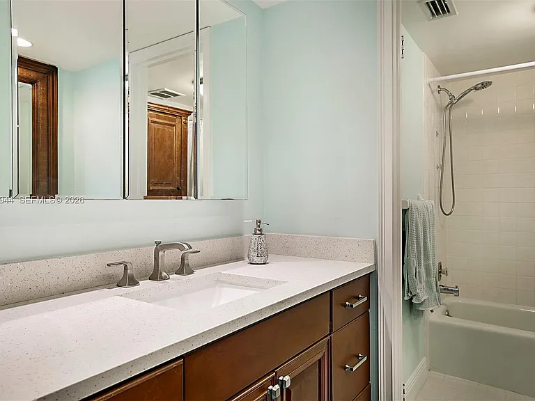 100 Intracoastal Pl #102 — Photo 22