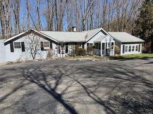 2 Whitlockville Rd, Katonah, NY 10536