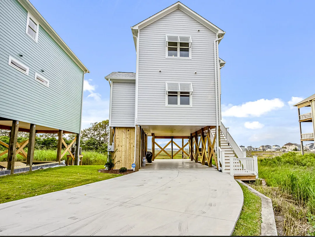 100 Salt Marsh Way - 1 — Photo 2
