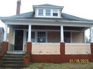 10 Blackamore Ave, Cranston, RI 02910