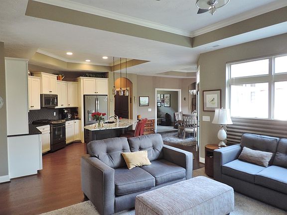 5th image of 8372 Park Place Cir
