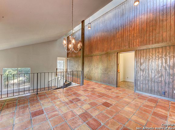 5th image of 6407 Laurelhill Dr