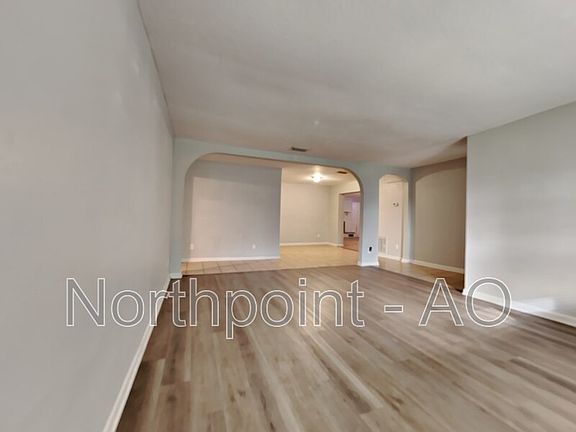 2nd image of 1046 La Marche Dr