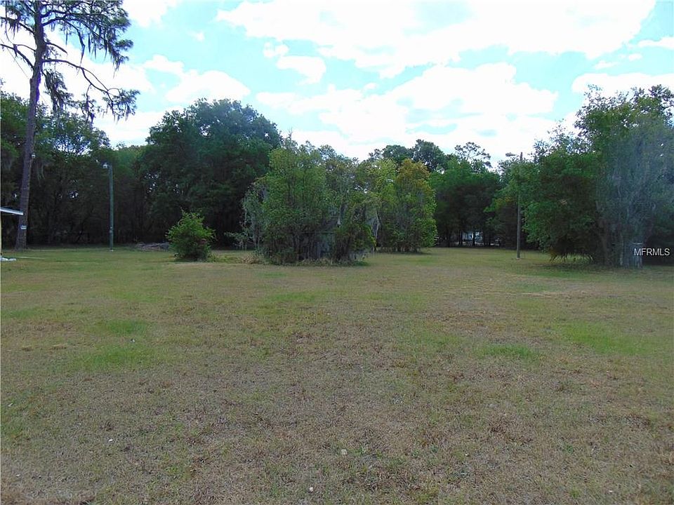 2nd image of 5001 N Falkenburg Rd