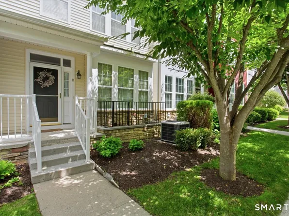 11 Mercy Street #11, Danbury, CT 06810
