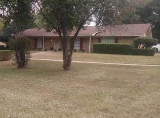 2100 McCann Rd, Longview, TX 75601