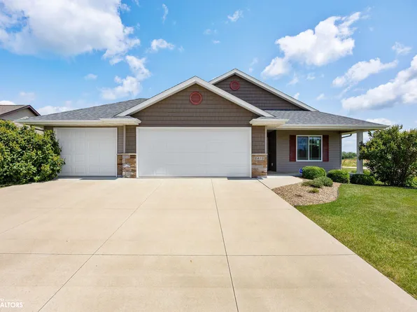 3405 Hemingway St, Marion, IA 52302