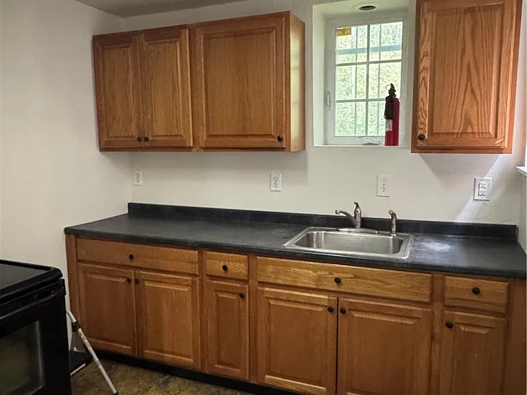 209 Chesterfield Rd — Photo 5