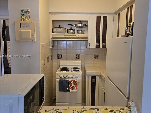 3rd image of 2001 S Ocean Dr APT 41