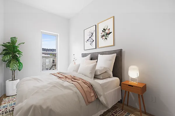 Rented by Compass | media 19