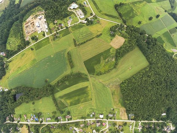 3rd image of 985 E Pike Rd