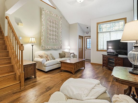3rd image of 18091 Settlers Way