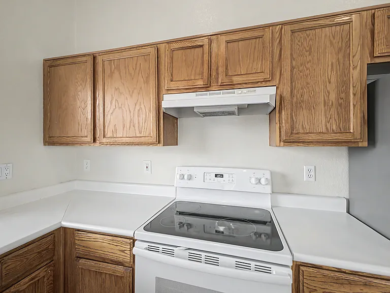 12402 N 41st Ave — Photo 7