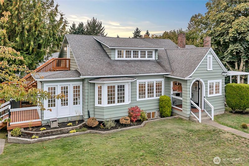 2nd image of 7656 Pacific Avenue