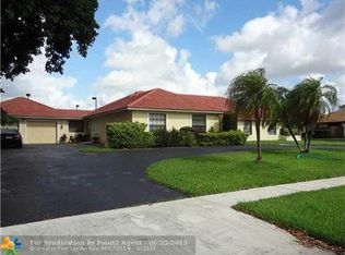 11917 Sandlake Dr, Boca Raton, FL 33428