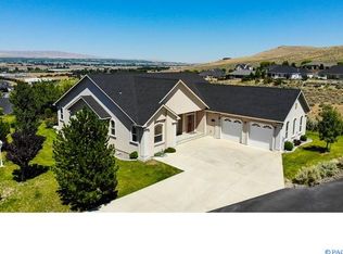 1315 Mustang Ct, Prosser, WA 99350