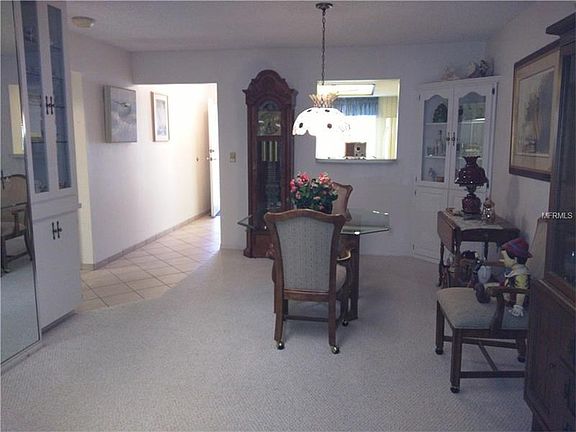 4th image of 840 Maclaren Dr N APT D