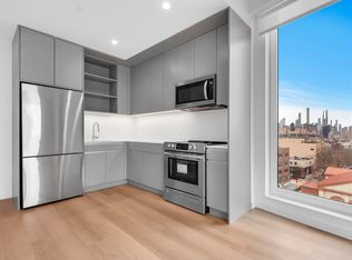 29-17 40th Ave #902, Long Island City, NY 11101