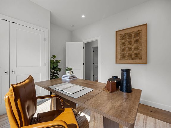 4th image of 1315 NW Elgin Ave #1 & 2