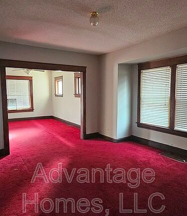 4th image of 3222 Charlotte St