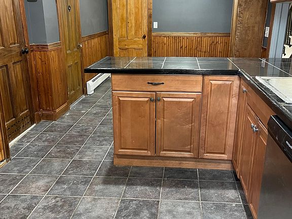 Spacious Eat-in Kitchen