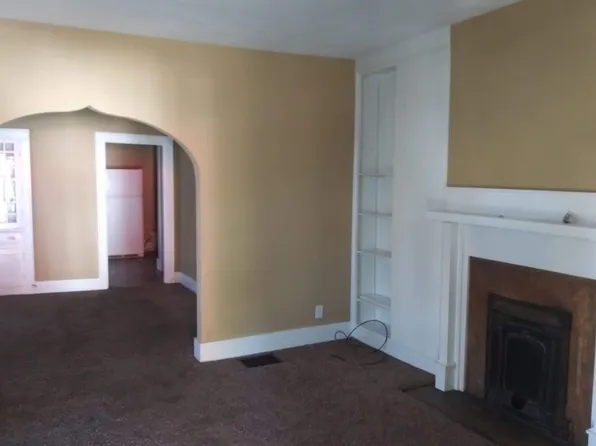 208 W College St., 208 W College St #A, Glasgow, KY 42141