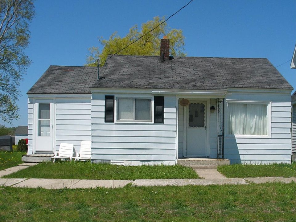 1st image of 399 E Goudreau St