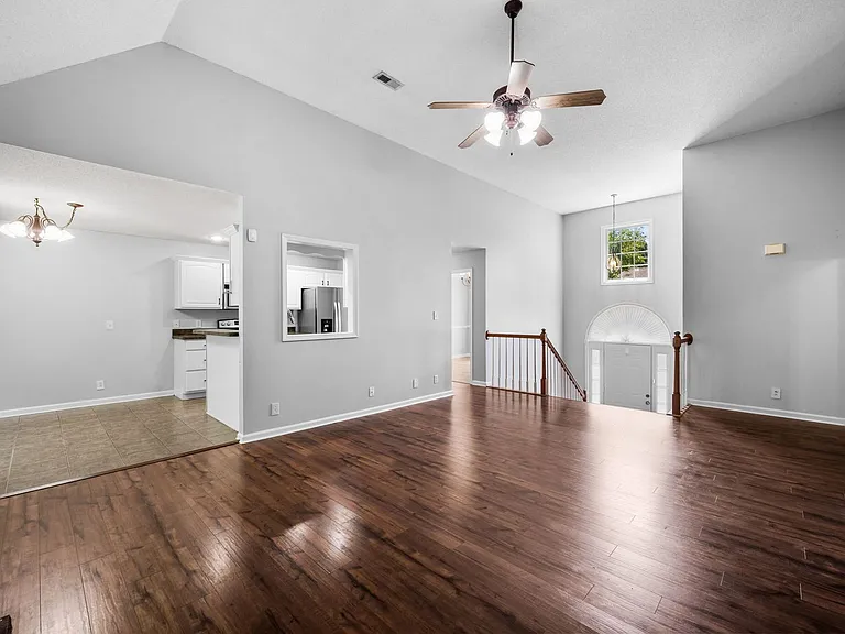 4433 Taylor Hall Ln — Photo 7