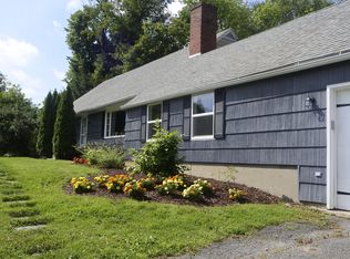 4 Lukeman Ln, Stockbridge, MA 01262