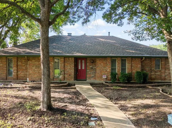 343 Cardinal Creek Dr, Duncanville, TX 75137