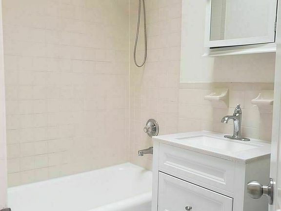 3rd image of 119-26 Metropolitan Ave #2R