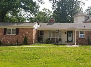 4100 Wakefield Chapel Rd, Annandale, VA 22003