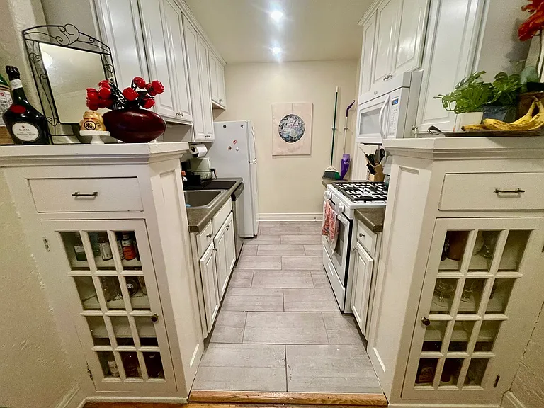 2631 N Cramer St — Photo 15