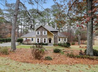 2040 Temple Johnson Rd, Loganville, GA 30052