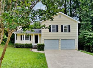 1158 Pine Thicket Dr, Buford, GA