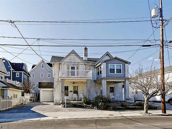 5th image of 850 Stenton Pl