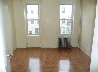 689 Knickerbocker Ave, Brooklyn, NY 11221