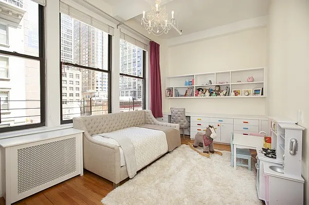 Sold by R New York | media 4