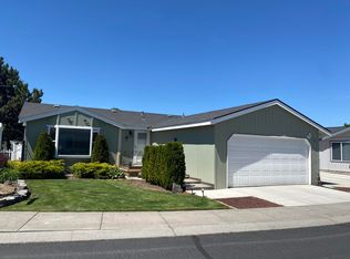1193 SW Currant Dr, Redmond, OR 97756