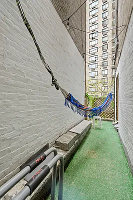 Rented by Aryeh Realty | media 18