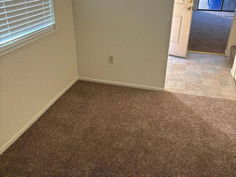 429 Benjamin Pl — Photo 4