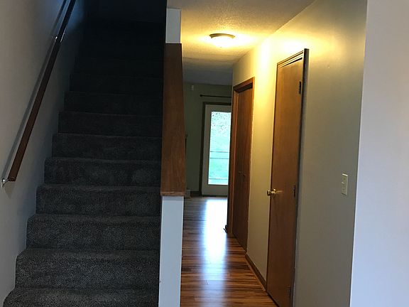 3rd image of 5235 Beechcrest Dr