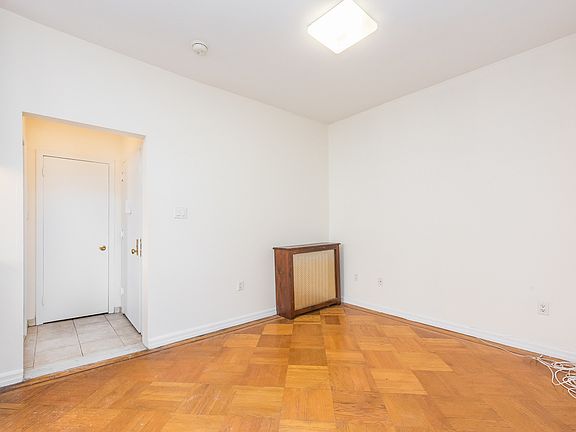 4th image of 23-86 24th St #3GB